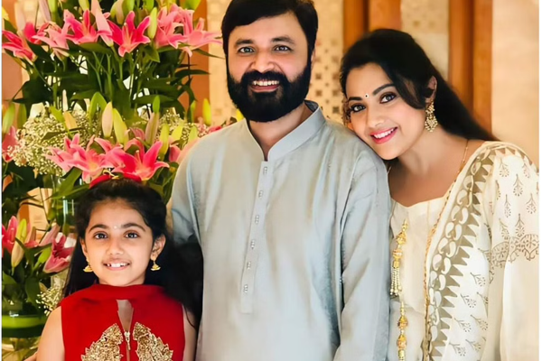 ஹாலிவுட் ஹீரோ போல இருக்கும் கணவர் - வித்யாசாகர் பிரிவால் கலங்கி நிற்கும் நடிகை மீனா! | Meena Husband Vidyasagar Viral Post