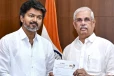 பரபரப்பாகும் தமிழக அரசியல்; ஆளுநர் - அரசின் உயர் அதிகாரிகள் இடையே சந்திப்பு