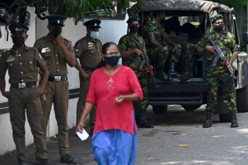 மாலபே பொலிஸாரை கைது செய்த கொட்டாவ பொலிஸார்!