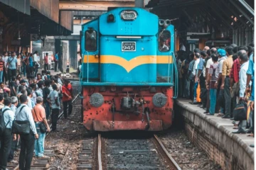 දුම්රියෙන් යන්න ඉන්න මගීන්ට විශේෂ පණිවිඩයක්..අද හවස වෙන දේ මෙන්න.