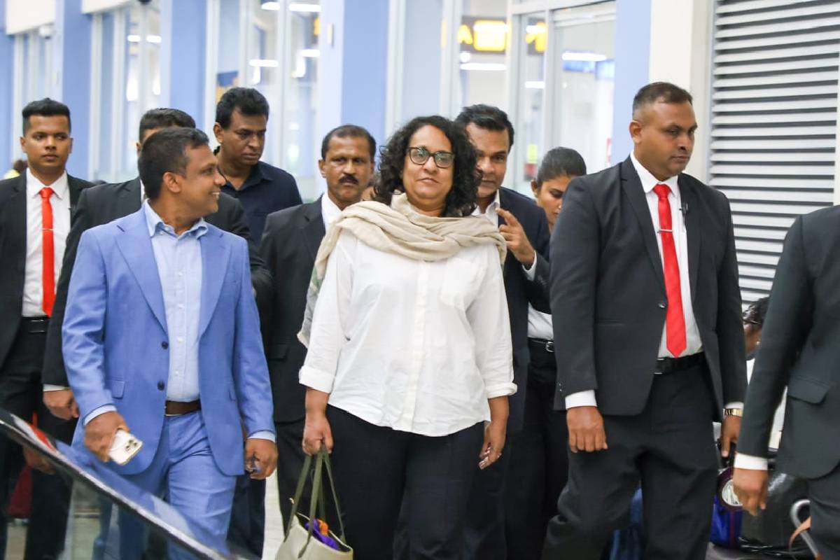 பிரதமர் ஹரிணி அமரசூரிய பூட்டானுக்கு விஜயம் ! | Pm Harini Departs For Bhutan