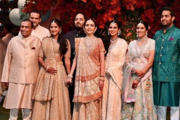 பில் கேட்ஸ் முதல் மார்க் ஜூக்கர்பெர்க் வரை.., அம்பானி வீட்டு திருமணத்திற்கு யாருக்கெல்லாம் அழைப்பு?