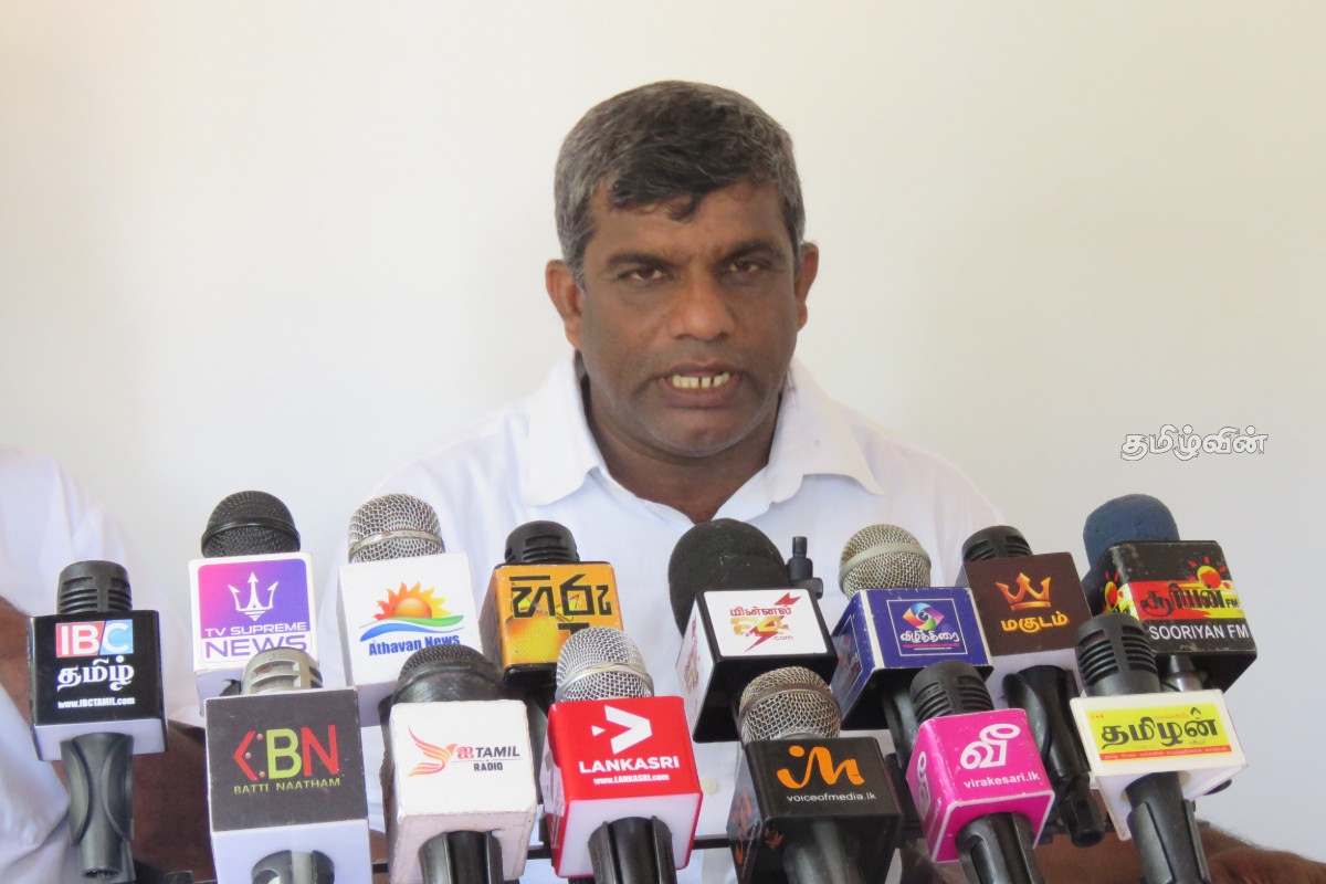 மோசடியில் ஈடுபடும் மட்டக்களப்பு அரச திணைக்கள சாரதிகள்..! ஈ.பி.டி.பி மட்டு மாவட்ட ஒருங்கிணைப்பாளர் குற்றச்சாட்டு | Fraud In Fueling Government Department Vehicles மோசடியில் ஈடுபடும் மட்டக்களப்பு அரச திணைக்கள சாரதிகள்..! ஈ.பி.டி.பி மட்டு மாவட்ட ஒருங்கிணைப்பாளர் குற்றச்சாட்டு | Fraud In Fueling Government Department Vehicles