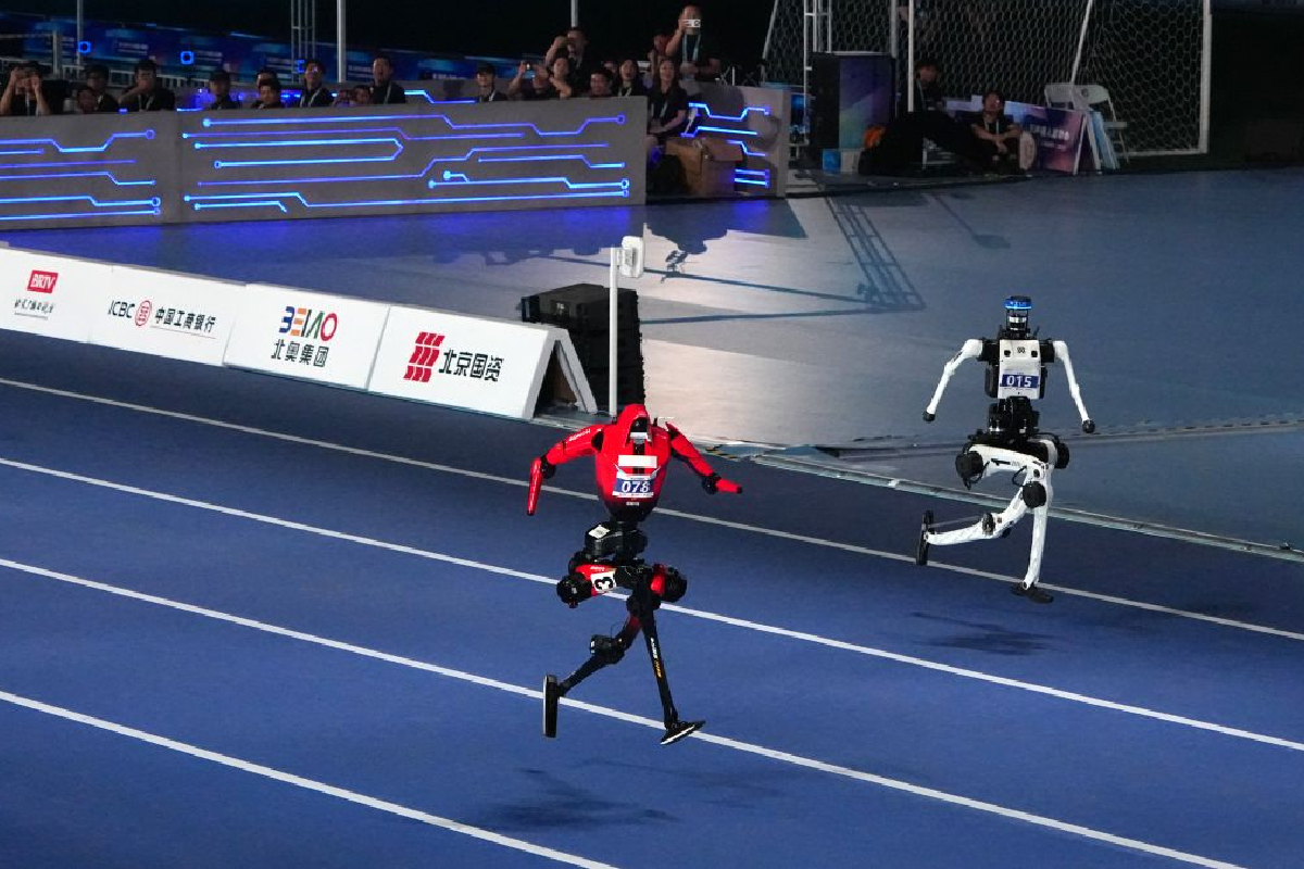 சீன ஹியூமனாய்டு ரோபோ புதிய உலக சாதனை! | Chinese Humanoid Robot Sets A New World Record