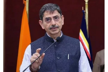 ஆளுநர் குறித்து குடியரசு தலைவரிடம் புகார் - நாளை டெல்லி செல்லும் தமிழக ஆளுநர்