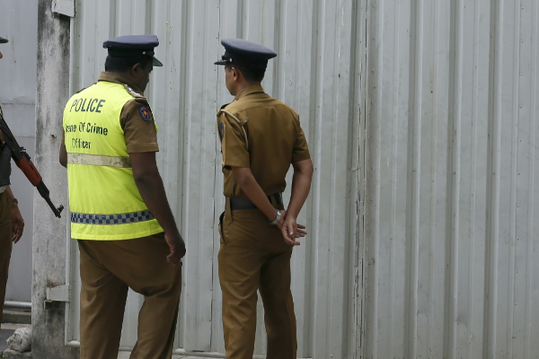 நண்பனை வைத்து மனைவி கொலை - வெளியான அதிர்ச்சிக் காரணம்! | Wife Killed By Friend To Get Insurance Money