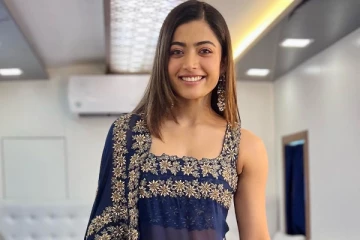 அட்டைப் படத்திற்காக எல்லைமீறி போஸ் கொடுத்த ராஷ்மிகா! வைரலாகும் போட்டோஸ்