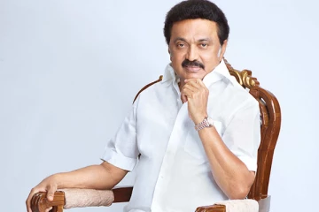 துபாயில் முதலமைச்சர் மு.க.ஸ்டாலின் அட்டகாசமான புகைப்படம் வைரல்