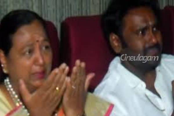 ரீ-ரிலீஸ் ஆன விஜயகாந்தின் கேப்டன் பிரபாகரன்... படம் பார்த்து அழுத பிரேமலதா | Captain Prabhakaran Re Release Premalatha Cried