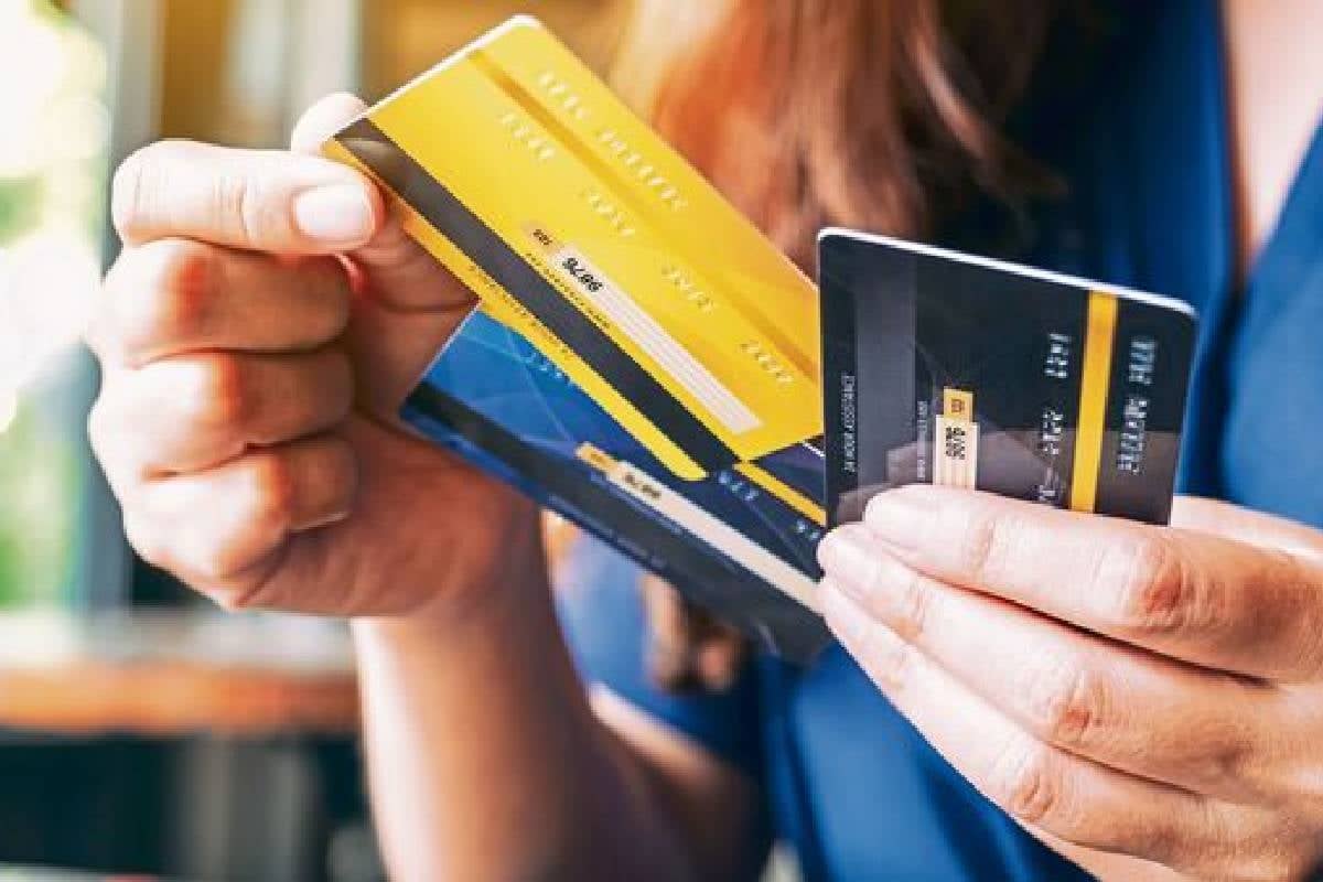 இலங்கை கடன் அட்டை வைத்திருப்பவர்களுக்கு முக்கிய அறிவிப்பு | Information For Credit Card Holders இலங்கை கடன் அட்டை வைத்திருப்பவர்களுக்கு முக்கிய அறிவிப்பு | Information For Credit Card Holders