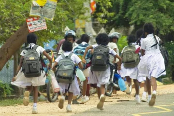 පාසල් දරුවන් ගැන බිහිසුණු අනාවරණයක් - දෙමව්පියන්ගේ විශේෂ අවදානයට