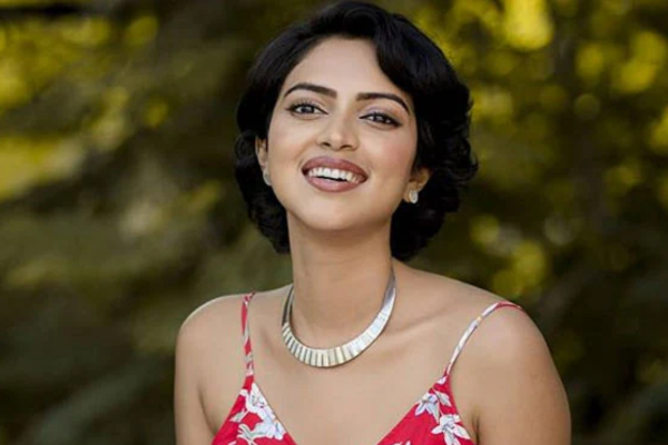 நைட் 12 மணிக்கு கூட அழைத்த நடிகர்..! அமலா பாலுடன் இப்படி ஒரு நெருக்கமா.? போட்டுடைத்த பிரபலம் - தமிழ்நாடு