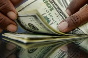 අද ඩොලරයට ලැබුණ විශේෂ වටිනාකම.. (PHOTO)