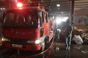 இலங்கையில் பரபரப்பு ; திடீரென தீப்பற்றிய தேயிலை தொழிற்சாலை