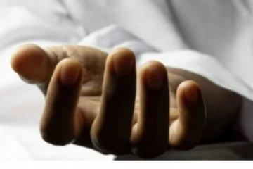 සරසවි සිසුවියක් ජිවිතක්ෂයට.