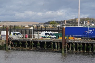 பிரித்தானியாவில் குளிரூட்டப்பட்ட லொறிக்குள் கண்டுபிடிக்கப்பட்ட புலம்பெயர்ந்தோர்... தவிர்க்கப்பட்ட அசம்பாவிதம்