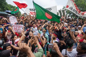 திவாலாகும் நிலையில் பங்களாதேஷ்; அடுத்து நடக்கப்போவது என்ன?