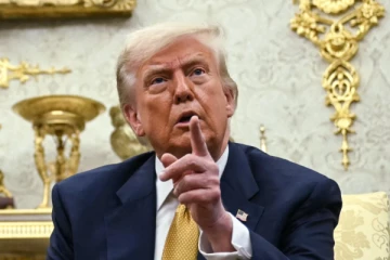 பத்திரிகை மீது 10 பில்லியன் டாலர் கேட்டு டிரம்ப் வழக்கு