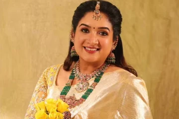 மஞ்சள் நிற புடவையில் கொள்ளை அழகில் அனிதா விஜயகுமார்! வைரலாகும் புகைப்படங்கள்