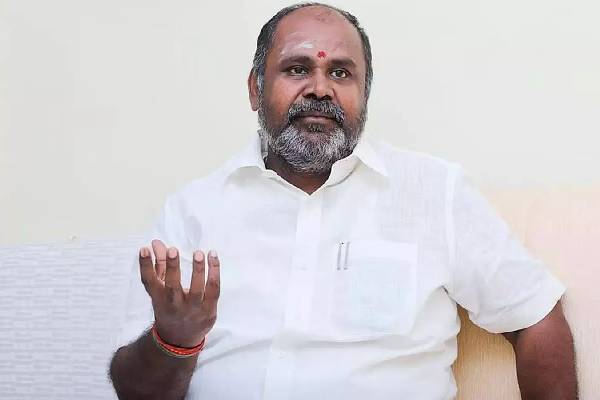 rb udhayakumar