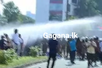 කොළඹ උණුසුම් වෙයි..සජබ රැළියට ජල කදුළු ගෑස් ප්‍රහාර..පුද්ගලයෙක් වහාම රෝහලට