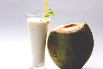 கோடைக்கு ஏற்ற இளநீர் பால் ஜூஸ்! செய்வது ரொம்ப எளிது