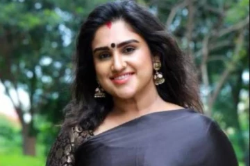 நடிகை வனிதா விஜயகுமார் பிறந்தநாள்- எங்கு போய் கொண்டாடியுள்ளார் பாருங்க, போட்டோ இதோ