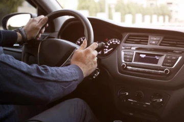 වාහනයක් මිලදී ගන්න පෙර ඔබත් සැලකිලිමත් විය යුතු කරුණු..