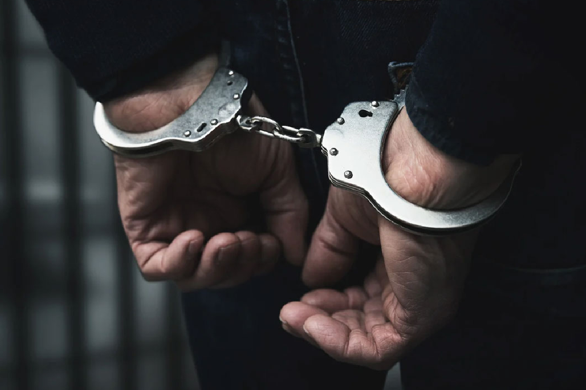 15 வயது சிறுமியிடம் பாலியல் சேட்டை! சிக்கிய தனியார் வகுப்பு ஆசிரியர் | Teacher Arrested For Harassing A Young Girl