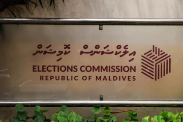 මැතිවරණ උණුසුම් කිරීම සඳහා ටික්ටොක් තරගයක්