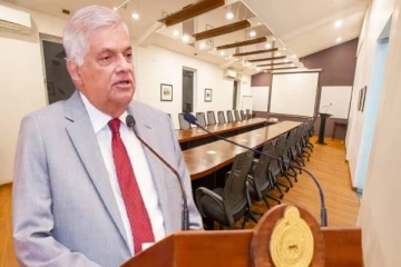 சூடுபிடிக்கும் ஜனாதிபதி தேர்தல்: இரகசிய அறையில் பல அரசியல் ஒப்பந்தங்கள்