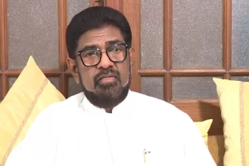 "..හෙට වෙන දේ මං දන්නෑ.. දැං යන්නෙත් බයෙන්.." අමාත්‍ය කෙහෙලිය කියන අමුතු කතාව..