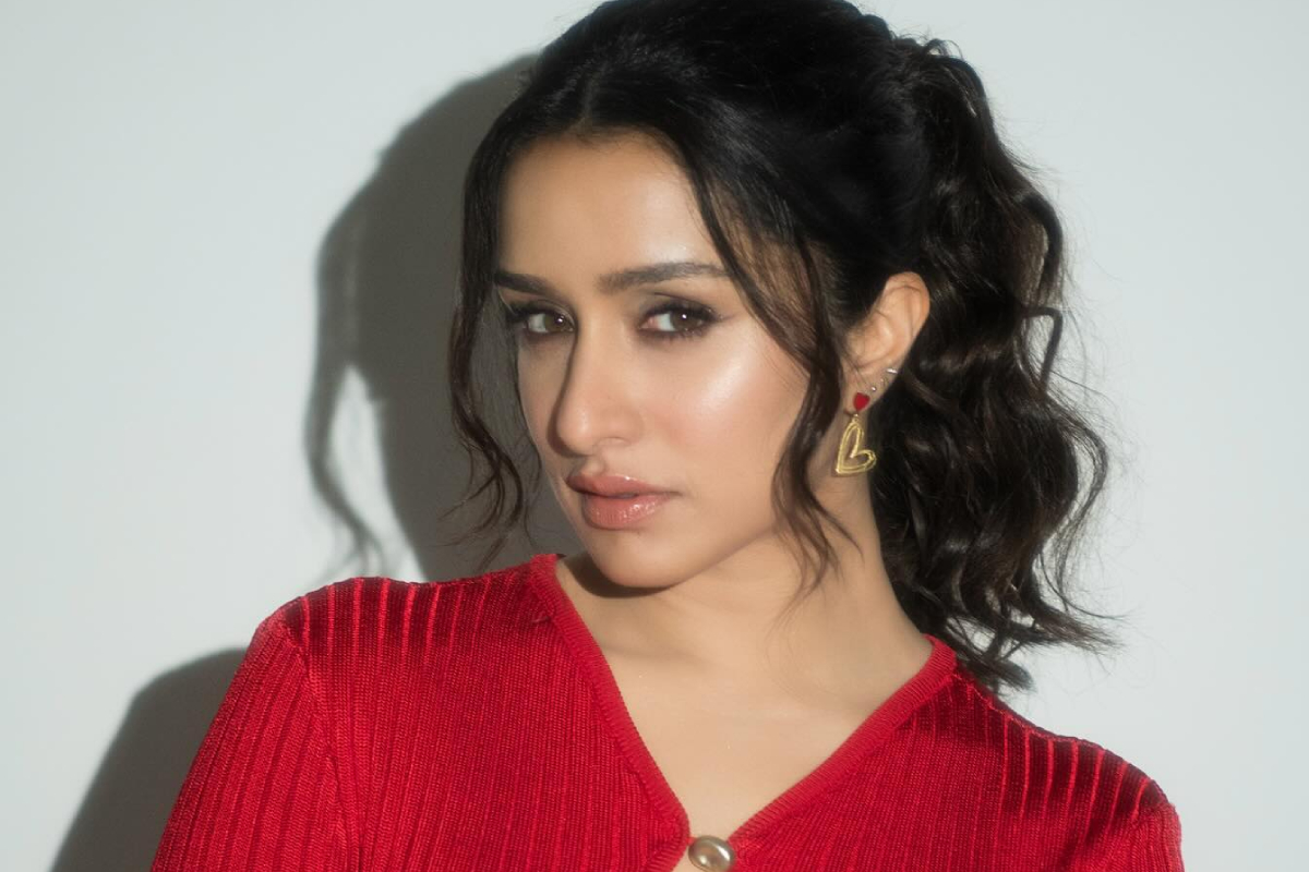 பாலிவுட் நடிகையுடன் இணையும் விஜய் சேதுபதி.. இயக்குநர் இவரா? | Vijay Sethupathi Joining Hands With Shraddha பாலிவுட் நடிகையுடன் இணையும் விஜய் சேதுபதி.. இயக்குநர் இவரா? | Vijay Sethupathi Joining Hands With Shraddha