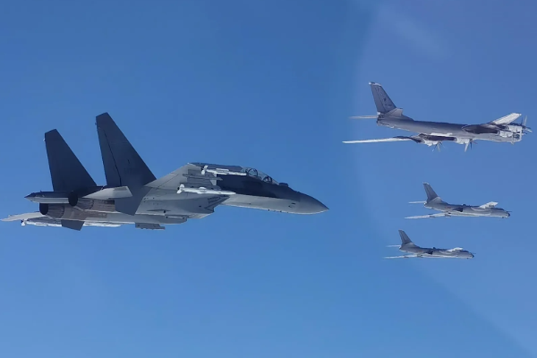 முதல்முறையாக குண்டுவீச்சு பாணியில் சீன போா் விமானங்கள் ரோந்து | Chinese Fighter Jetspatrol Bomber Style First Time முதல்முறையாக குண்டுவீச்சு பாணியில் சீன போா் விமானங்கள் ரோந்து | Chinese Fighter Jetspatrol Bomber Style First Time