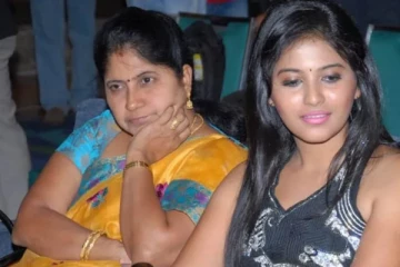 காதலித்து ஓடிப்போன அஞ்சலி..! மொத்தம் எத்தனை பேர்'னு சொல்லவா..? போட்டுடைத்த சித்தி