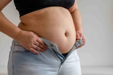 ஒரே மாதத்தில் இடுப்பு கொழுப்பை குறைக்க உதவும் எளிய உடற்பயிற்சிகள்