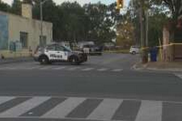 றொரன்டோவில் பரபரப்பு துப்பாக்கிச் சூடு; ஒருவர் பலி | One Man Dead Another Believed To Be Injured