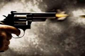 டொராண்டோவில் இடம்பெற்ற துப்பாக்கிச் சூட்டில் இருவர் காயம்