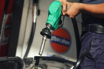 நள்ளிரவு முதல் எரிபொருட்களின் விலையில் ஏற்படவுள்ள மாற்றம்!