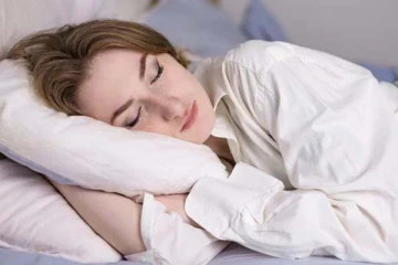 மதிய வேளையில் குட்டித் தூக்கம் ஆபத்தா?... கட்டாயம் தெரிஞ்சிக்கோங்க