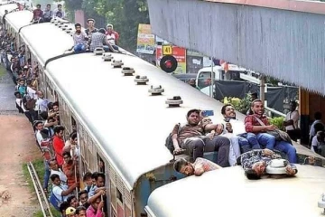 எரிபொருள் நெருக்கடி; இலங்கையில் ஆபத்தாக மாறும் பயணங்கள்! (Photos)