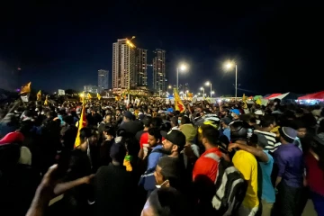 காலி முகத்திடலில் பலவந்தமாக நடத்தப்படும் கேளிக்கை நிகழ்ச்சி