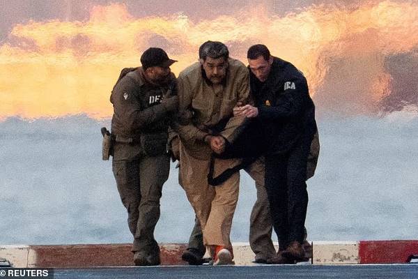 மதுரோவின் வலக்கரம்... கண்டுபிடித்து தகவல் தெரிவித்தால் 25 மில்லியன் டொலர்: ட்ரம்ப் அறிவிப்பு | Reward Capture Maduro Right Hand Man