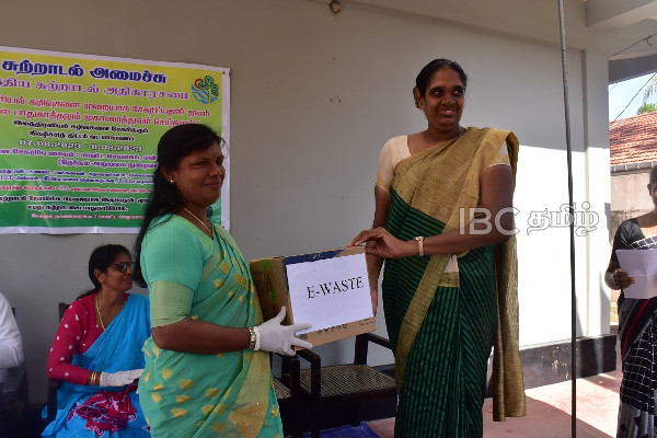 மன்னாரில் இலத்திரனியல் கழிவுகளைச் சேகரிக்கும் நிகழ்ச்சித்திட்டம் ஆரம்பம் | E Waste Collection Program Begins In Mannar