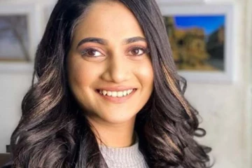 கமல்ஹாசனின் காதல் பாடலுக்கு புடவையில் லொஸ்லியா! அழகைக் கண்டு வாயடைத்த ரசிகர்கள்