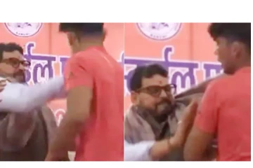 மேடையில் மல்யுத்த வீரரின் கன்னத்தில் 'பளார்' என்று அடித்து பாஜக எம்.பி. - வைரலாகும் வீடியோ