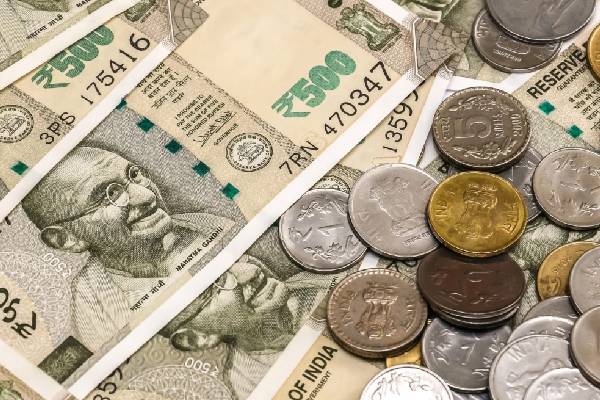 தொடர்ந்து சரியும் இந்தியப் பணமதிப்பு... வெளிவரும் விரிவான பின்னணி | Rupee Falls 11 Paise