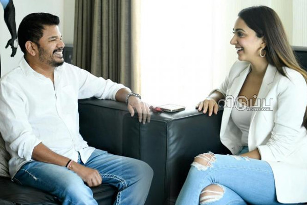 நடிகரை திருமணம் செய்தும் குறையாத கிளாமர்!! உச்சக்கட்ட போடோஷூட்டில் வாய்ப்பிளக்க வைக்கும் சங்கர் பட நடிகை.. | Kiara Advani Over Glamour After Marriage Video நடிகரை திருமணம் செய்தும் குறையாத கிளாமர்!! உச்சக்கட்ட போடோஷூட்டில் வாய்ப்பிளக்க வைக்கும் சங்கர் பட நடிகை.. | Kiara Advani Over Glamour After Marriage Video