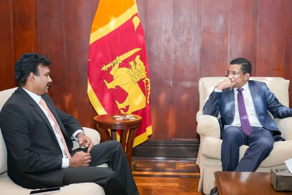 கிழக்கு ஆளுநர் - அமைச்சர் அலி சப்ரி சந்திப்பு ! | Eastern Governor Minister Ali Sabri Meeting
