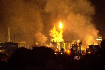 ஈரானின் இரசாயன தொழிற்சாலையில் வெடி விபத்து